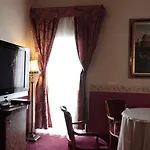 Hotel Pigalle 4*