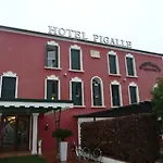 Pigalle 4*