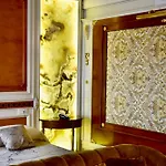 Pigalle 4*