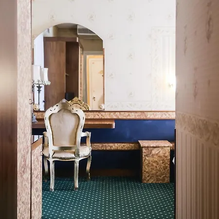 Hotel Pigalle 4*