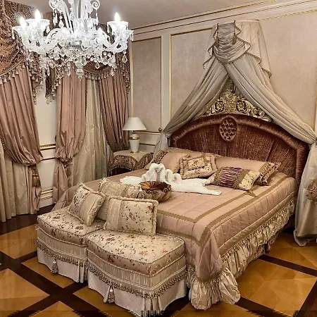 Pigalle Hotel 4*