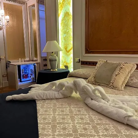 Pigalle Hotel 4*