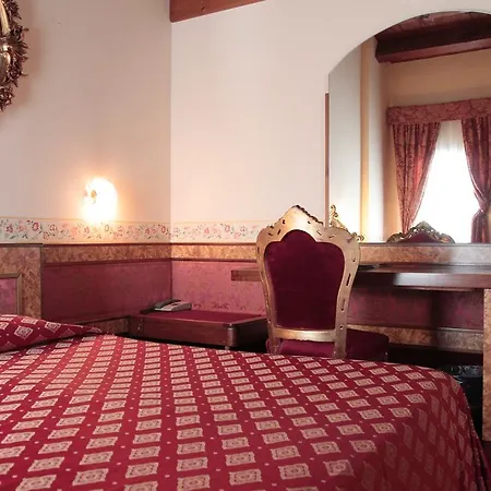 Pigalle 4* Tezze sul Brenta