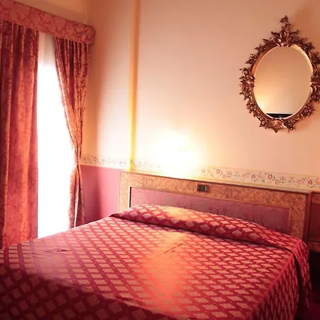 Hotel Pigalle