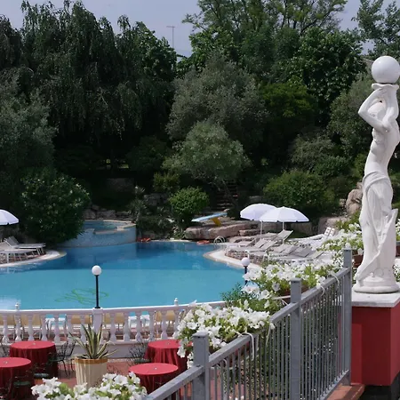 Pigalle Hotel Tezze sul Brenta